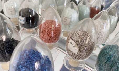 熱塑性增強(qiáng)塑料的收縮率有何特點(diǎn)？淺談熱塑性增強(qiáng)塑料的工藝特性和成型注意事項(xiàng)